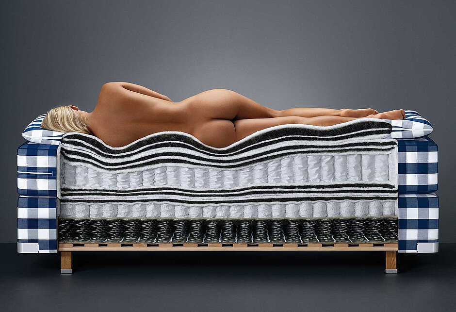 Boxspringbett schlafen im Reisemobil