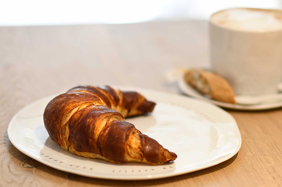 Bioland Croissants bei chez Douverne - Bio Cafe in Sommerach Bio Café in Sommerach - mit Bioland Laugen Croissants