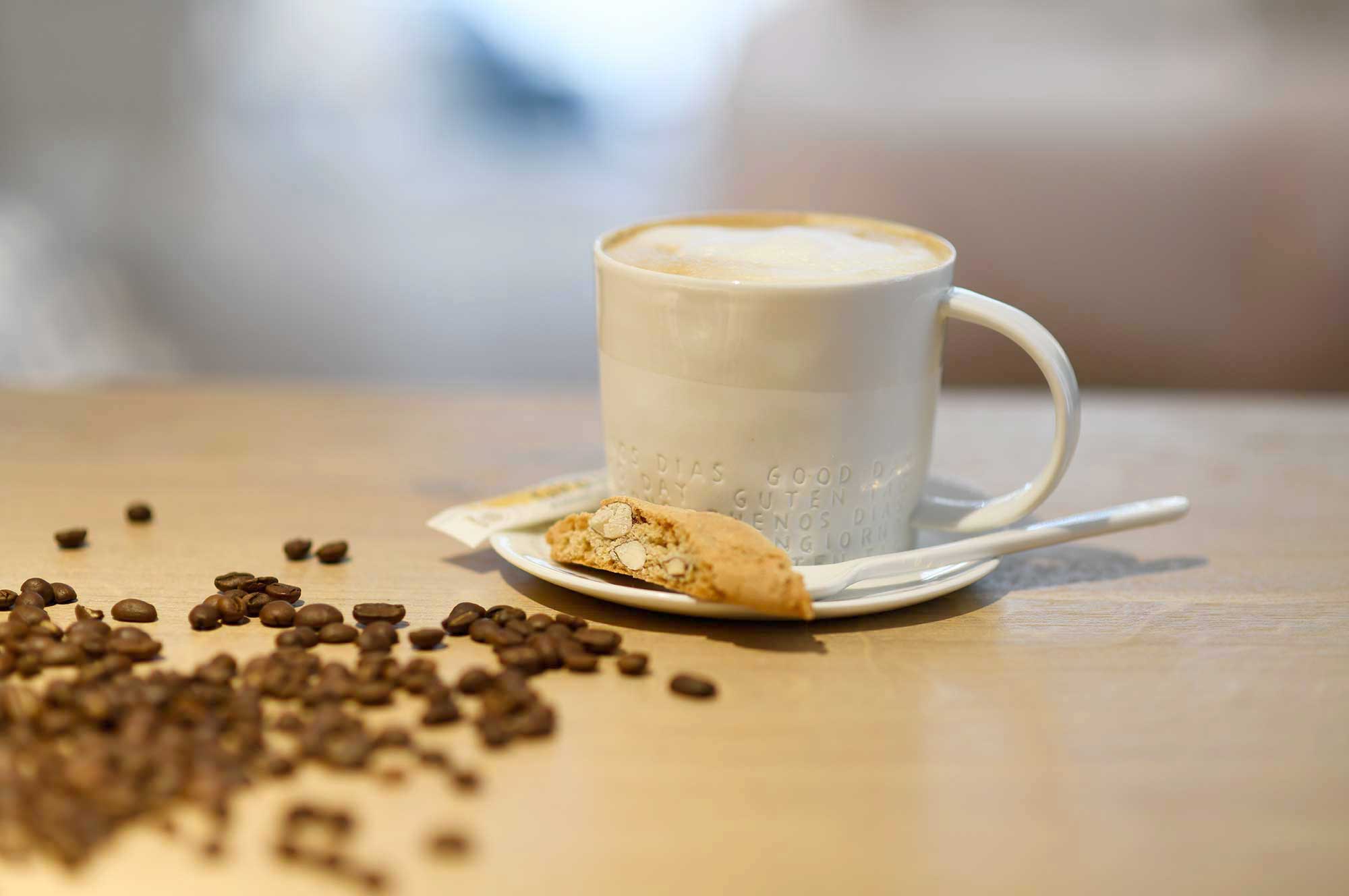Bio Kaffeespezialitäten & Bio Weine an unserer Bar in Sommerach